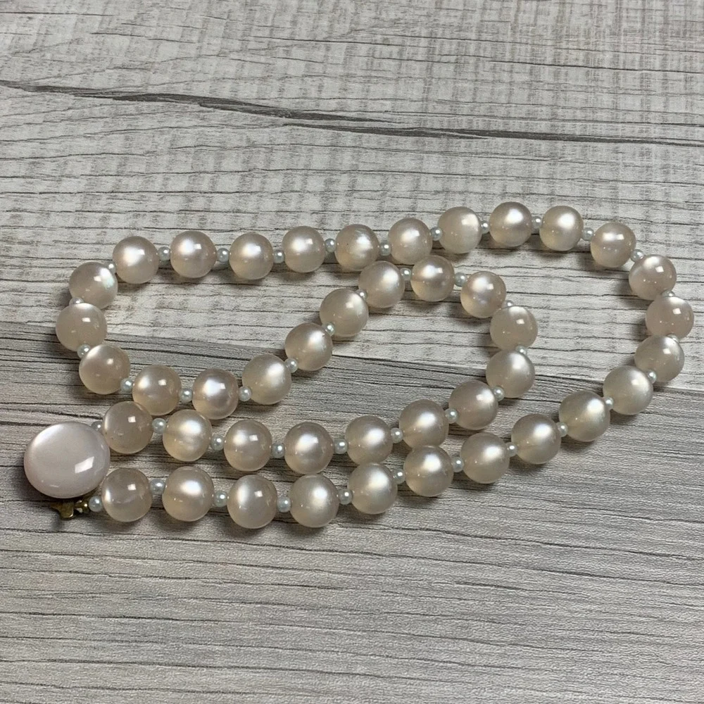 Vintage Moonstone Glass Bead Strand Necklace 20 Inch Gold Tone Box Clasp